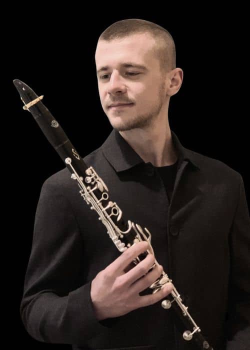 ARMIN SMRIKO, musicien ambassadeur JLV, avec son instrument équipé d'une ligature JLV