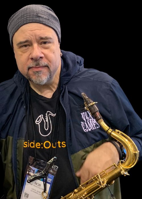 Bob FRANCESCHINI, musicien ambassadeur JLV, avec son instrument équipé d'une ligature JLV