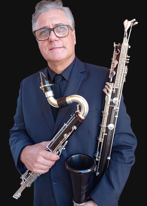 Daniel BELLOVI, musicien ambassadeur JLV, avec son instrument équipé d'une ligature JLV