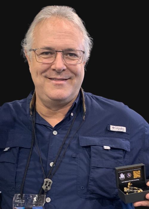 Doug WEBB, musicien ambassadeur JLV, avec son instrument équipé d'une ligature JLV