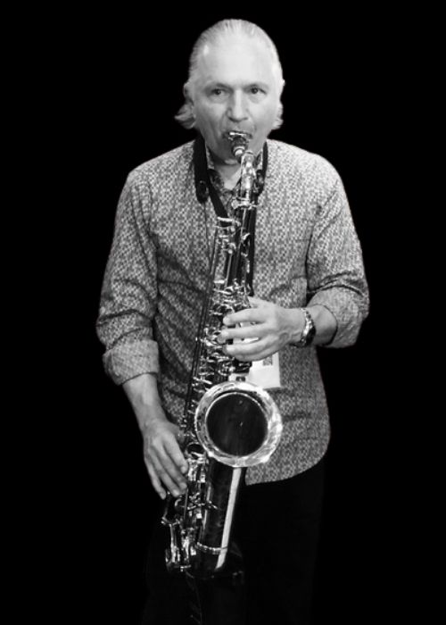 Jerry BERGONZI, musicien ambassadeur JLV, avec son instrument équipé d'une ligature JLV