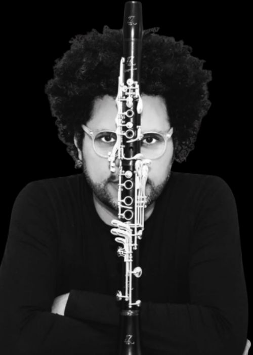 José BATISTA Jr, musicien ambassadeur JLV, avec son instrument équipé d'une ligature JLV