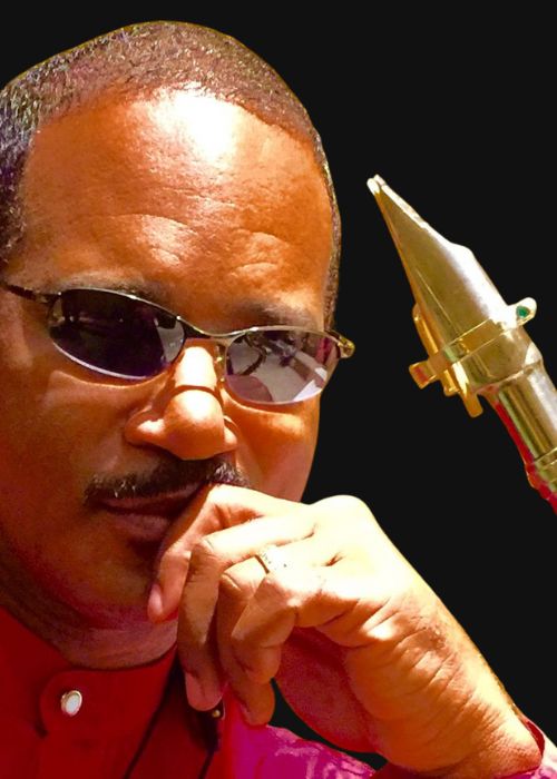 Ron MOTON, musicien ambassadeur JLV, avec son instrument équipé d'une ligature JLV