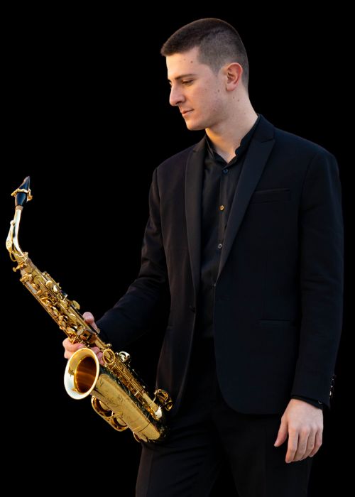 Salvatore Alessandro MICELI, musicien ambassadeur JLV, avec son instrument équipé d'une ligature JLV