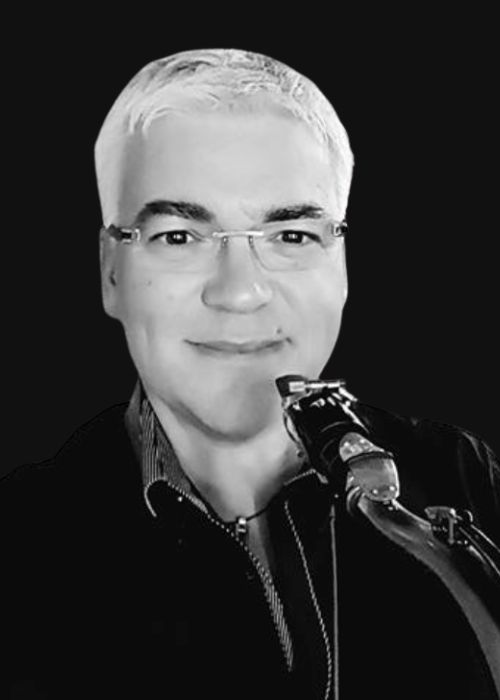 Sébastien TROGNON, musicien ambassadeur JLV, avec son instrument équipé d'une ligature JLV